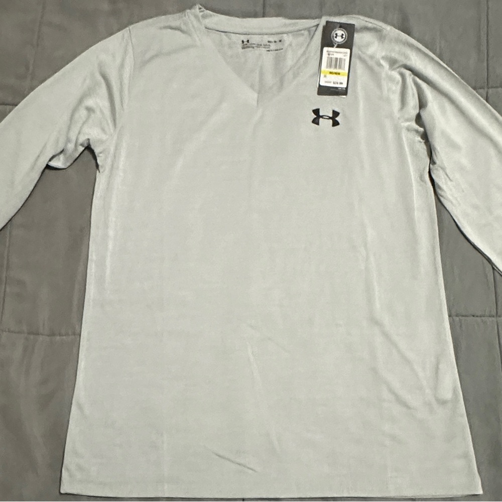 Women’s Under Armour long sleeve